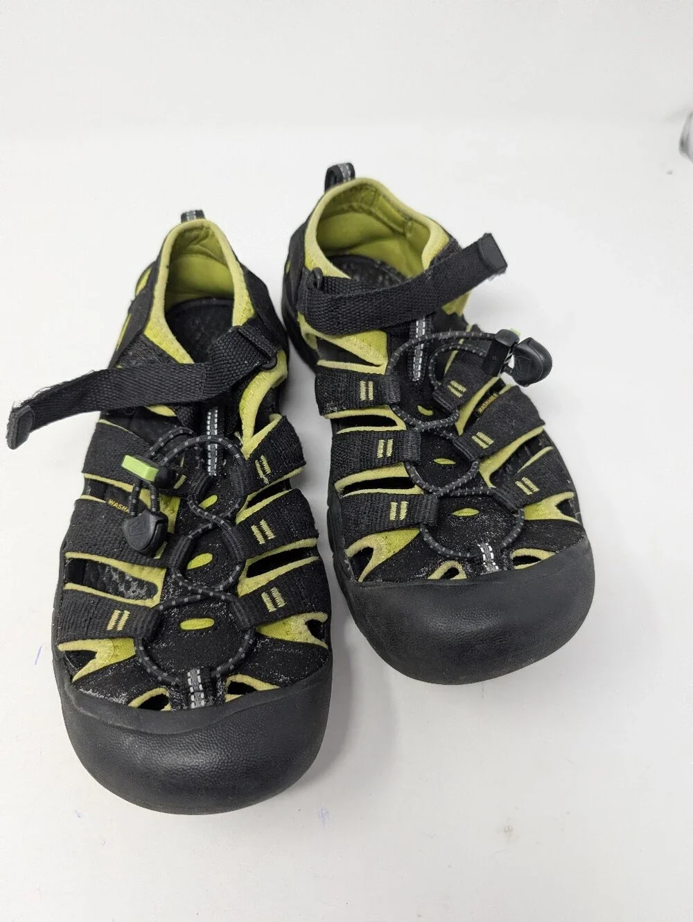 KEEN Newport H2 Youth 5 Hiking Sandals Waterproof Black Green Kids Women's 6.5/7